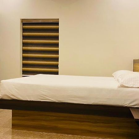 Pooja Inn Guruvāyūr Zewnętrze zdjęcie