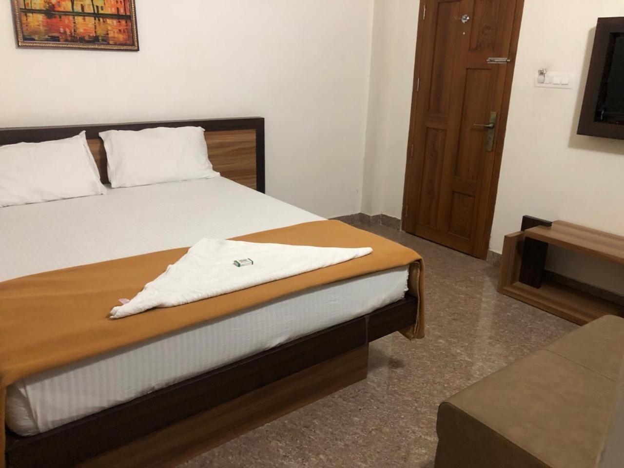 Pooja Inn Guruvāyūr Zewnętrze zdjęcie